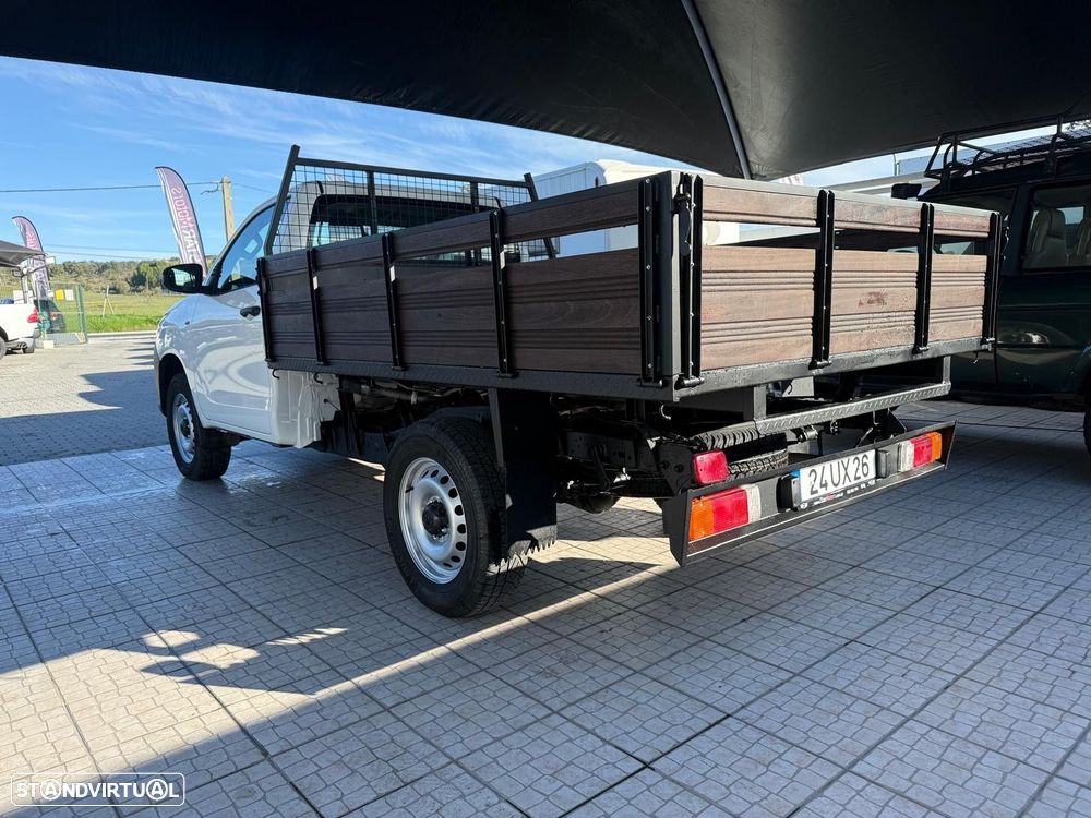 Toyota Hilux - 6