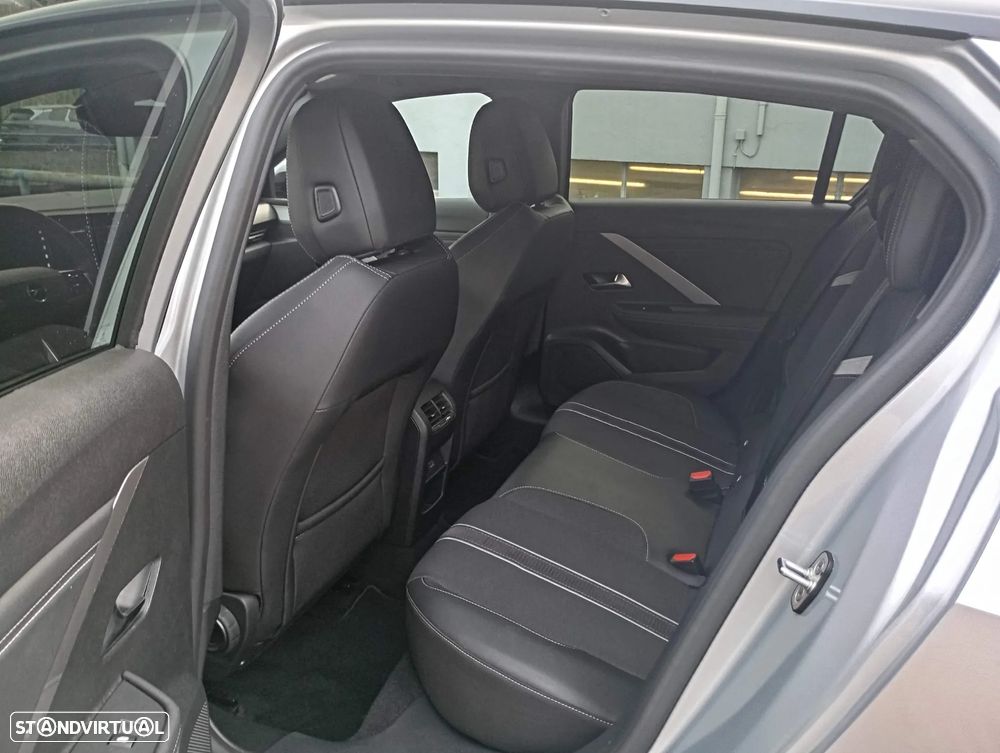 Opel Astra 1.2 T GS Aut. - 6