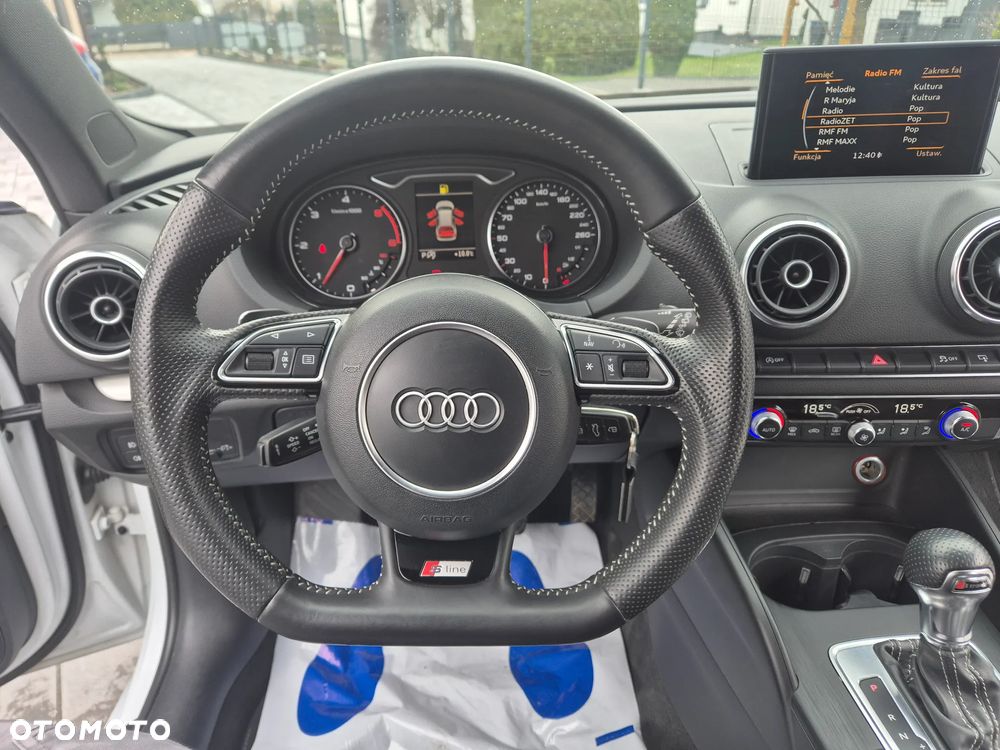 Audi A3 Sportback 2.0 TDI S tronic S line Sportpaket - 19