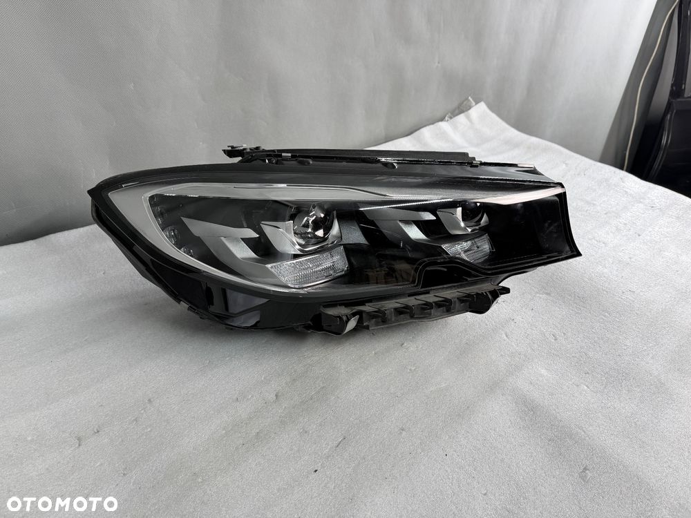 Reflektor lampa przednia  prawa BMW 3 G20 G21 5A1DB3802 - 2
