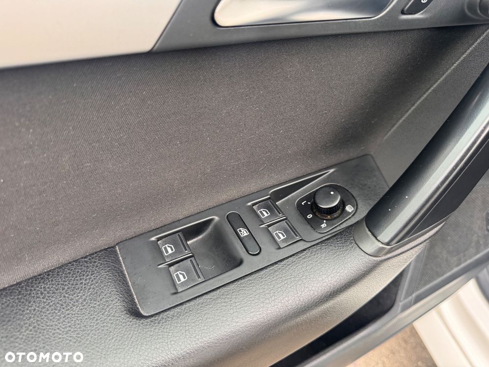 Volkswagen Passat Variant 1.4 TSI EcoFuel Comfortline - 13
