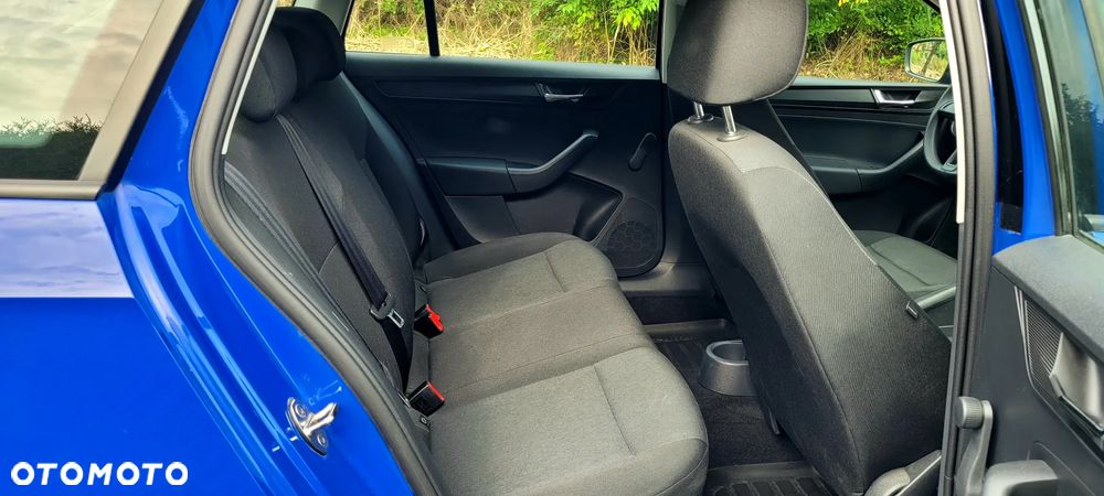 Skoda RAPID 1.0 TSI Active - 9