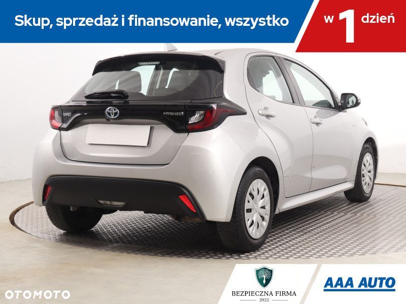 Toyota Yaris - 7