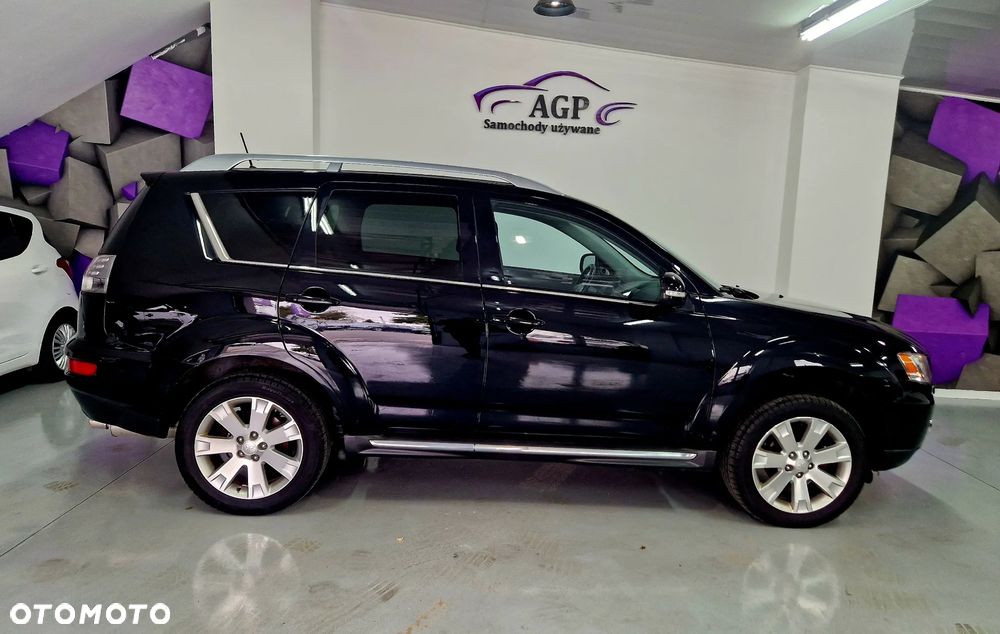 Mitsubishi Outlander - 16
