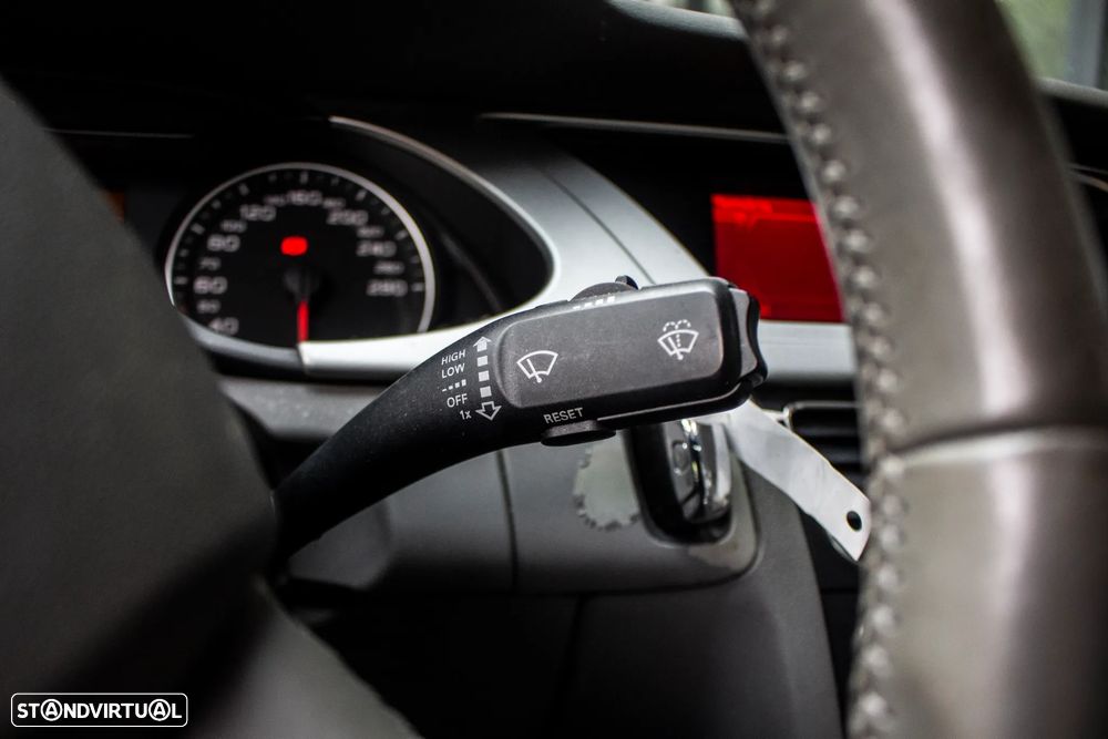 Audi A4 2.0 TDI DPF Ambition - 6