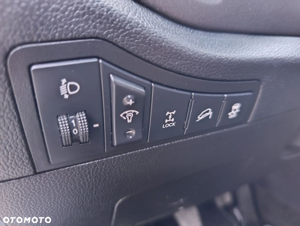 Kia Sportage 2,0 CRDI AWD Dream-Team Edition - 9