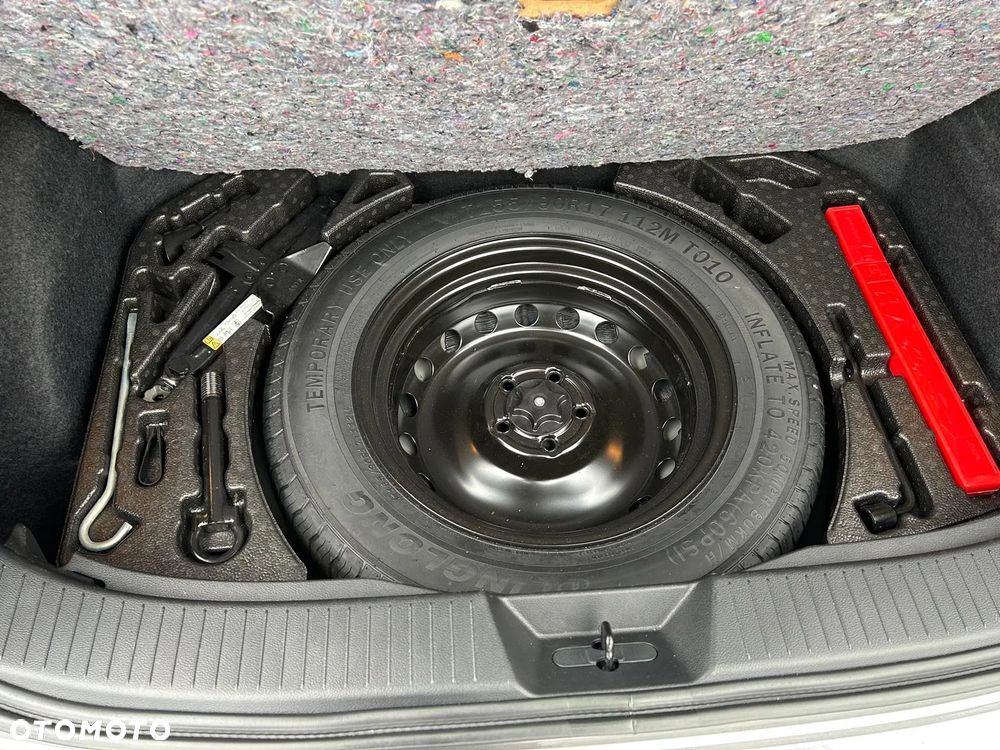Nissan Qashqai 1.3 DIG-T mHEV N-Connecta Xtronic - 29