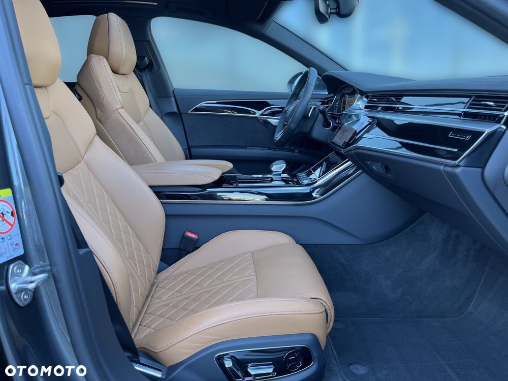 Audi A8 - 19