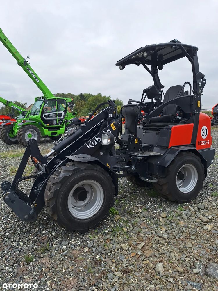 Kubota RT220 - 4