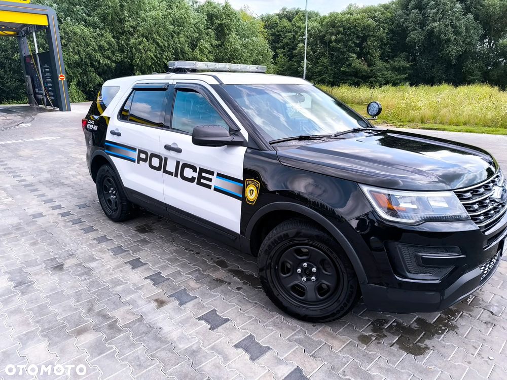 Ford Explorer - 3