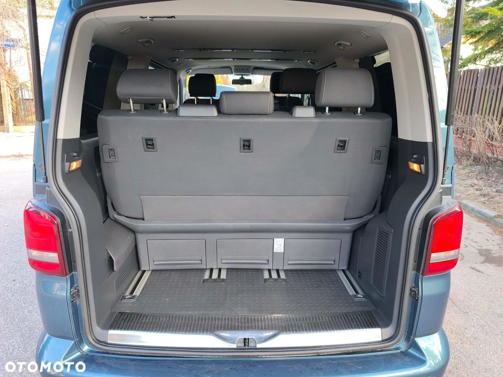 Volkswagen Multivan - 13