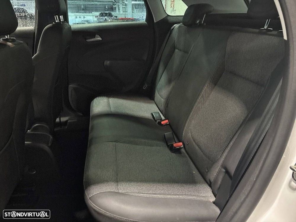 Opel Crossland X - 10