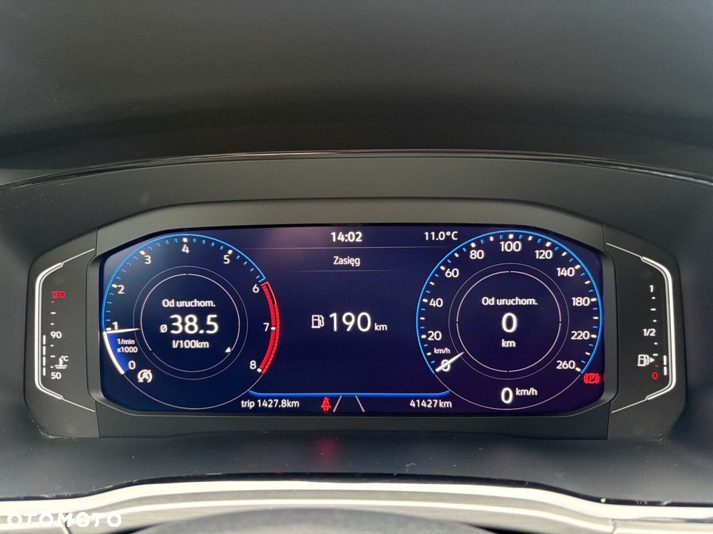 Volkswagen Touran - 22