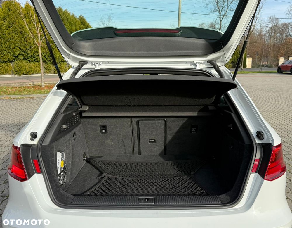 Audi A3 Sportback 1.4 TFSI cylinder on demand ultra S line Sportpaket - 31