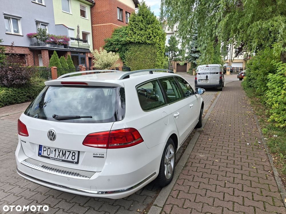 Volkswagen Passat 2.0 TDI Comfortline - 6