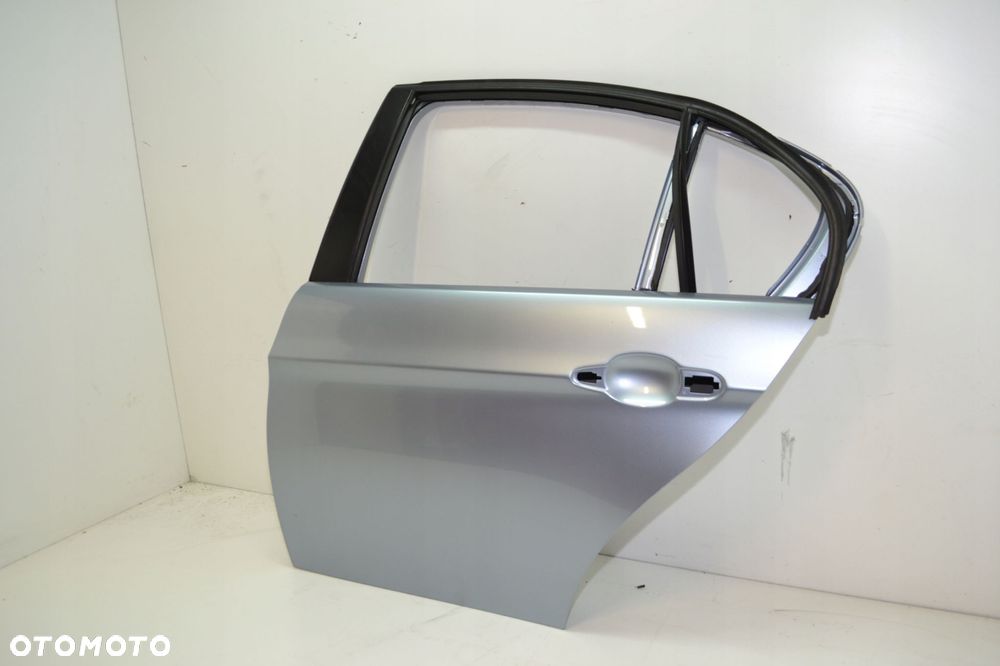 BMW E90 LIFT DRZWI LEWY TYŁ LEWE TYLNE BLUEWATER - 2