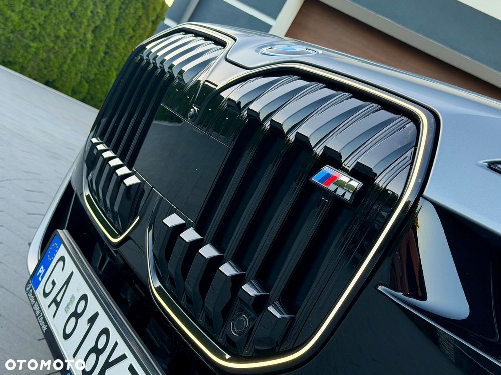 BMW Seria 7 M760e PHEV xDrive Individual Edition sport - 8