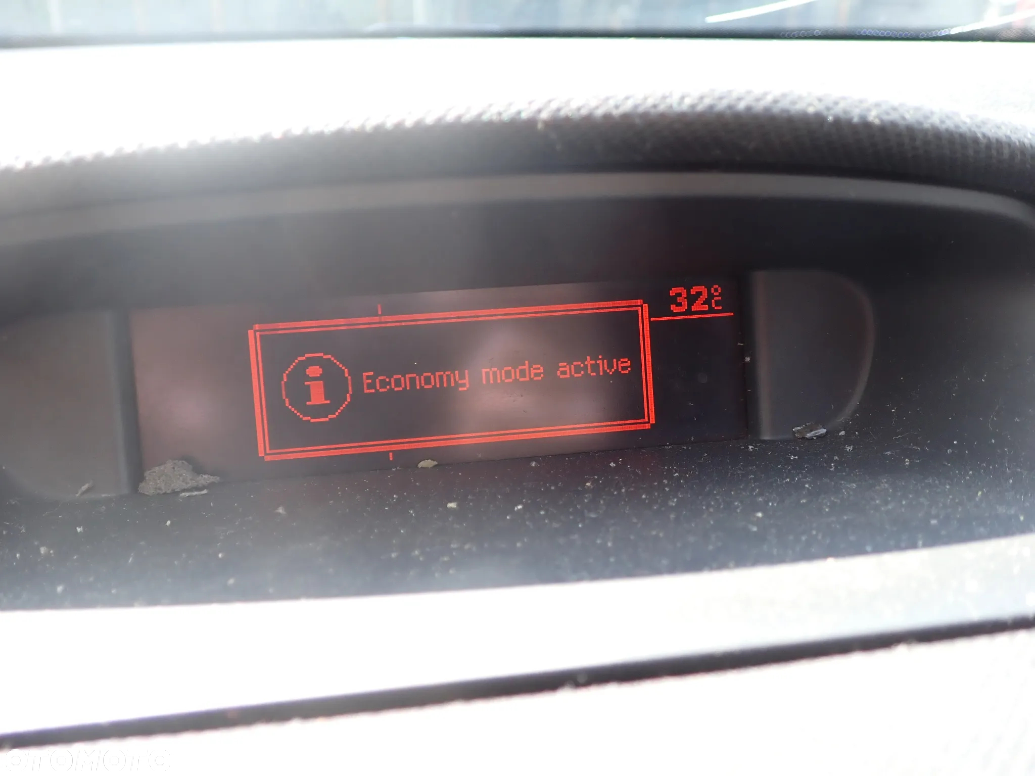 CZĘŚCI - Peugeot 308 1,6HDI 9HX 90KM HB 5D 2009r. lakier KTH INDEX - 8357 - 11