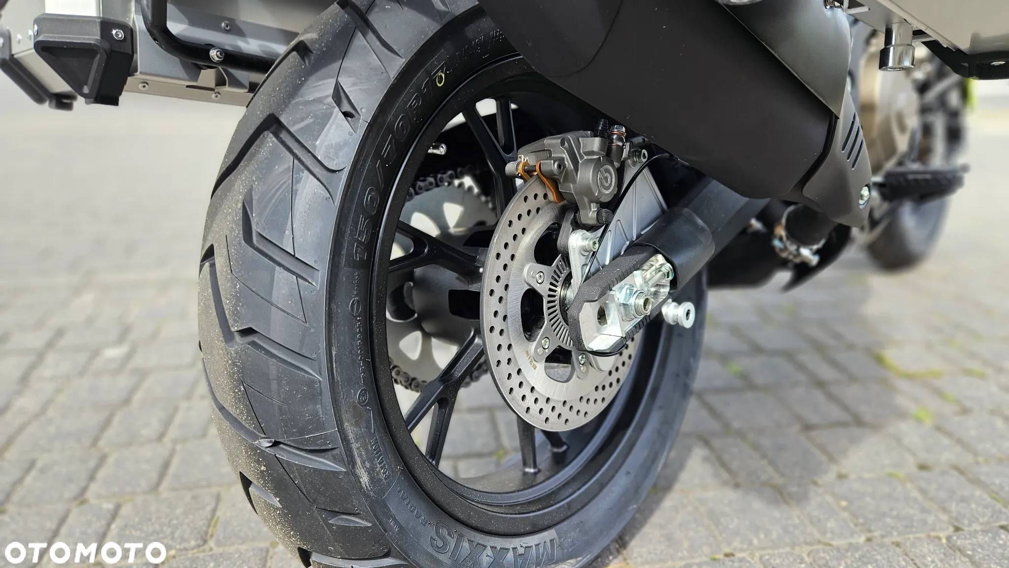 QJMOTOR SVT 650 - 9