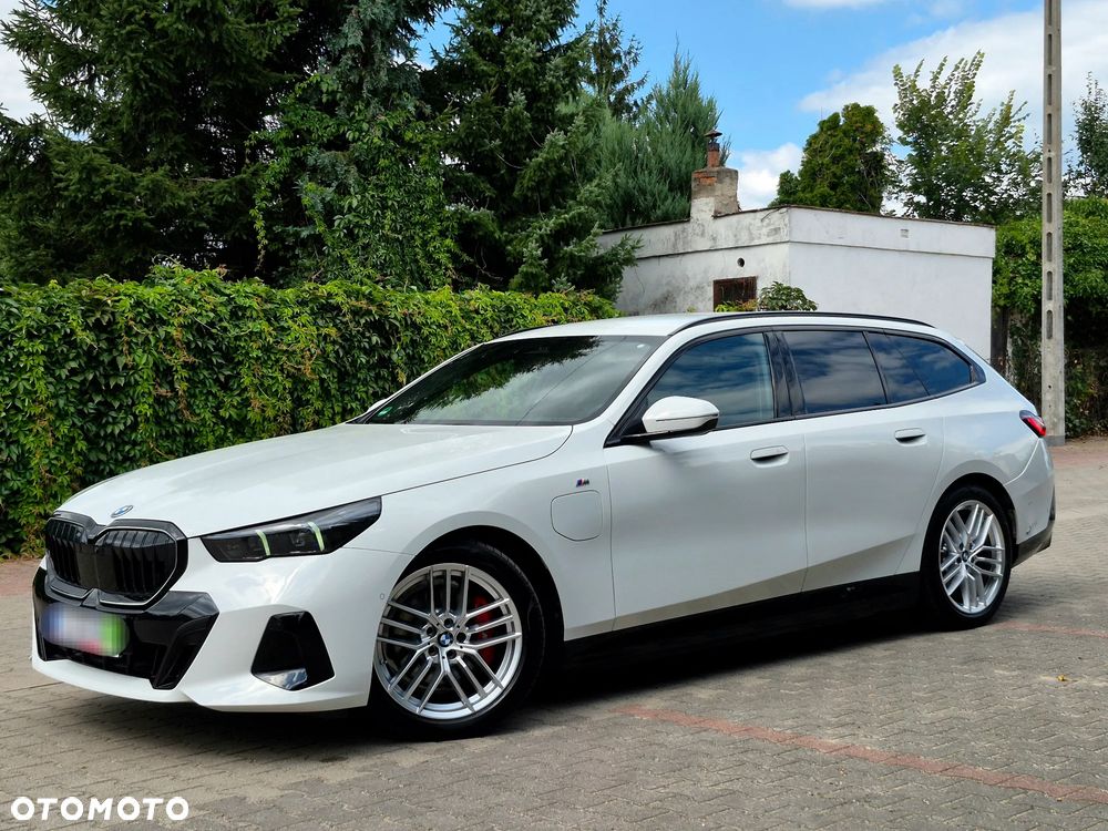 BMW 530E 2024 photo 3