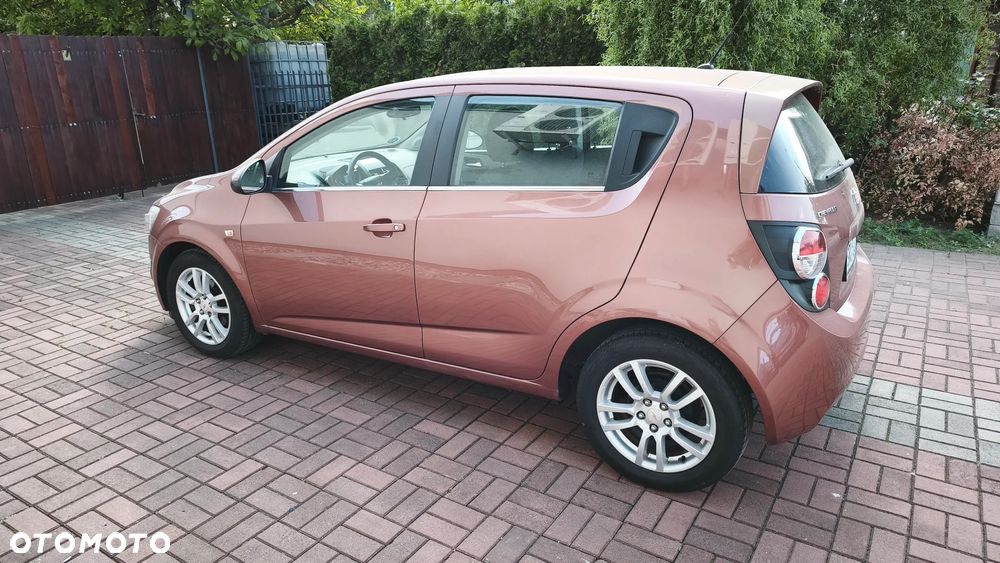 Chevrolet Aveo 1.6 LTZ - 5