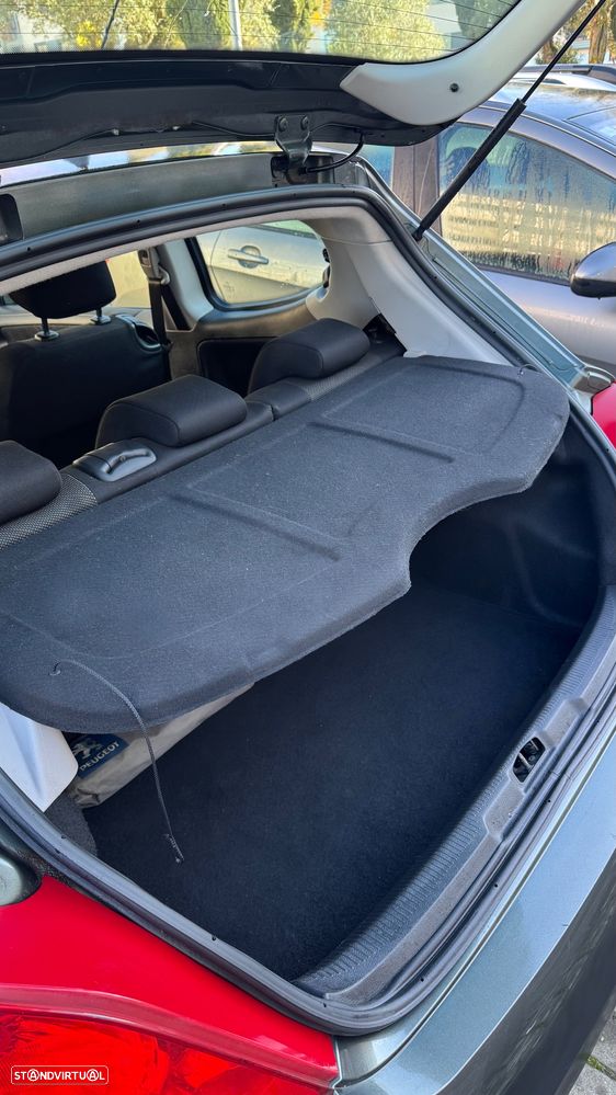 Peugeot 207 1.4 16V Sport - 8