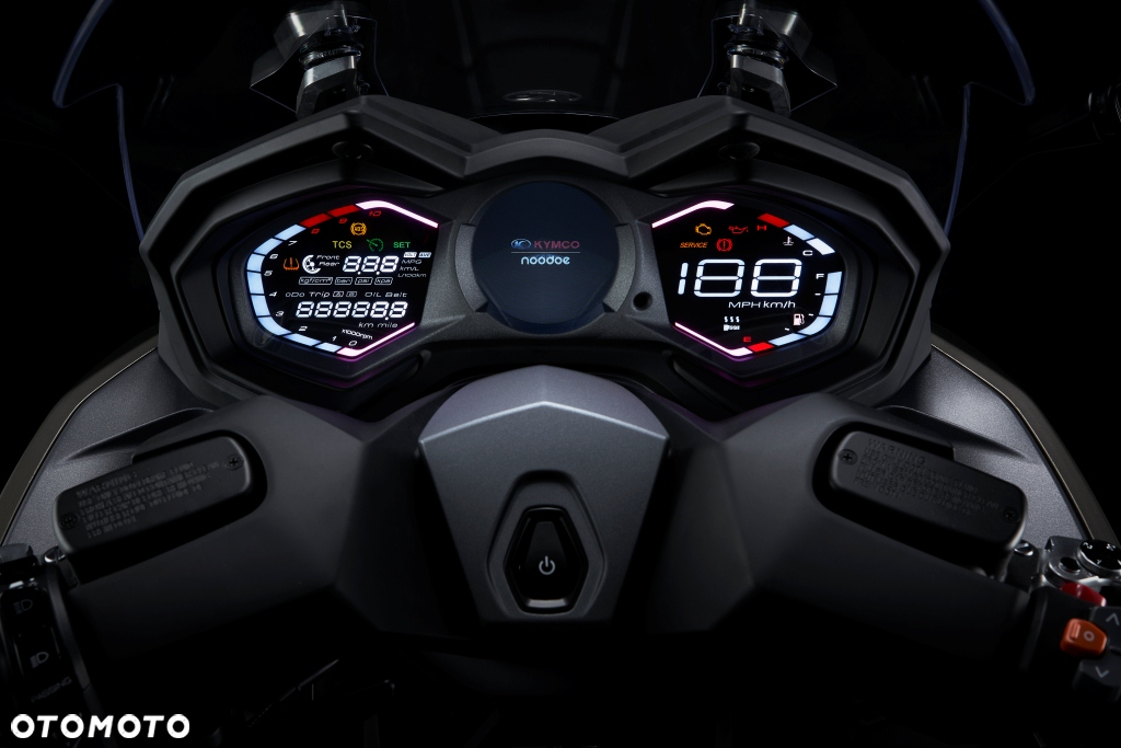 Kymco AK 550 - 6