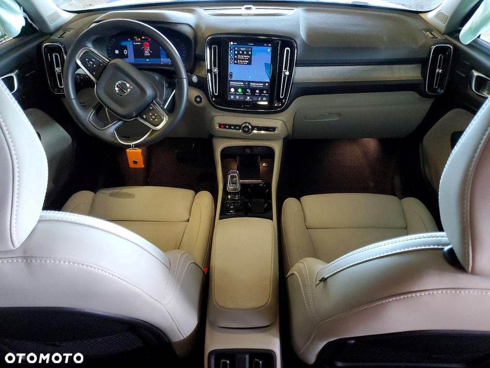 Volvo XC 40 B5 B AWD Momentum Pro - 9