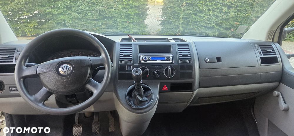 Volkswagen Transporter - 22