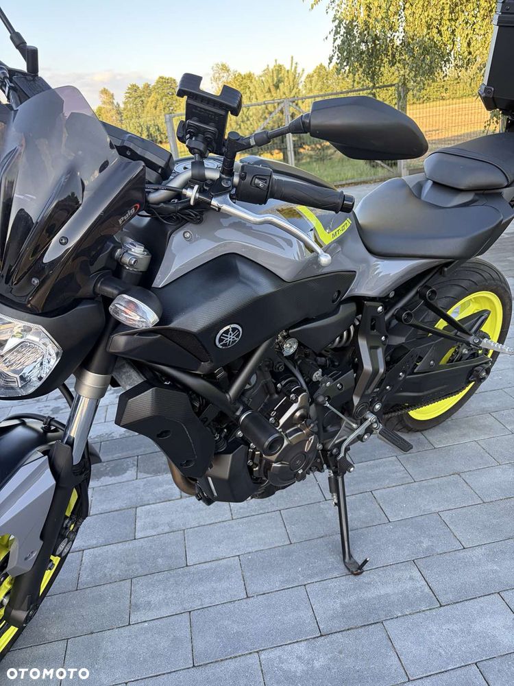 Yamaha MT - 4