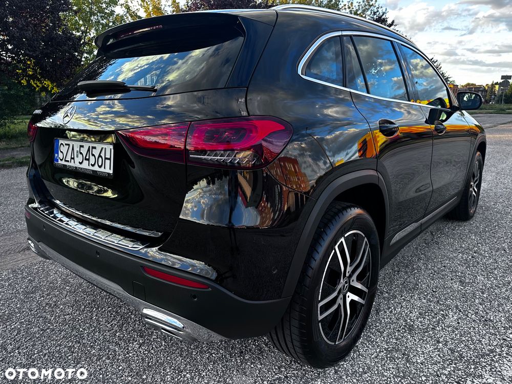 Mercedes-Benz GLA 200 d 8G-DCT - 5