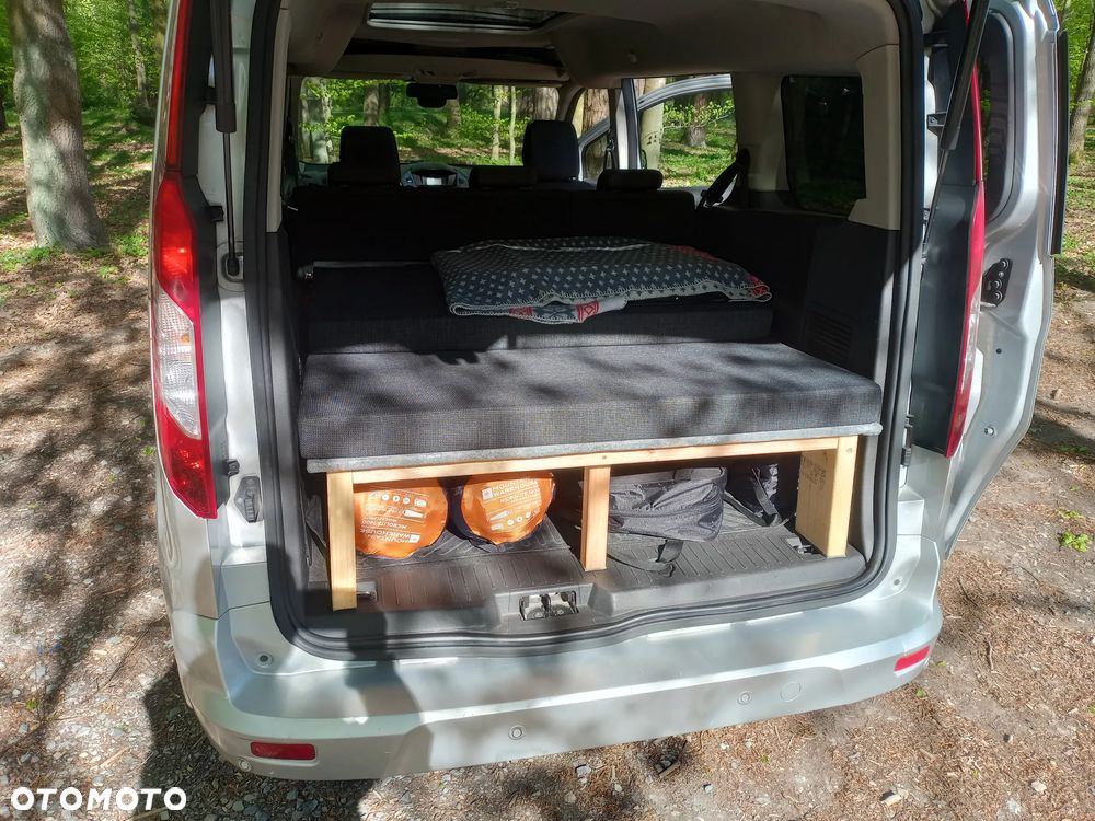 Ford Tourneo Connect - 11