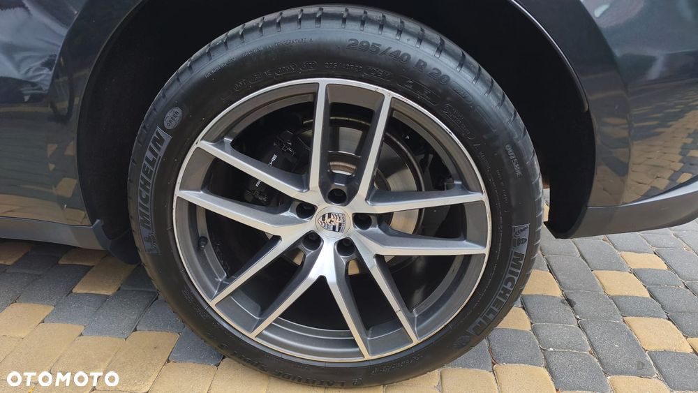Porsche Macan Standard - 4