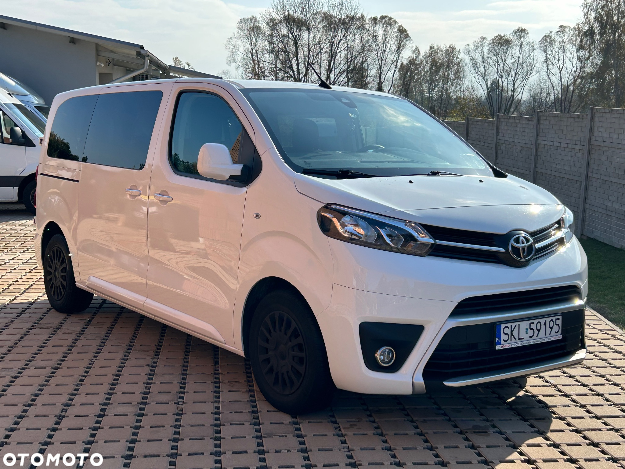 Toyota Proace Verso 1.5 D4-D Medium Business - 4