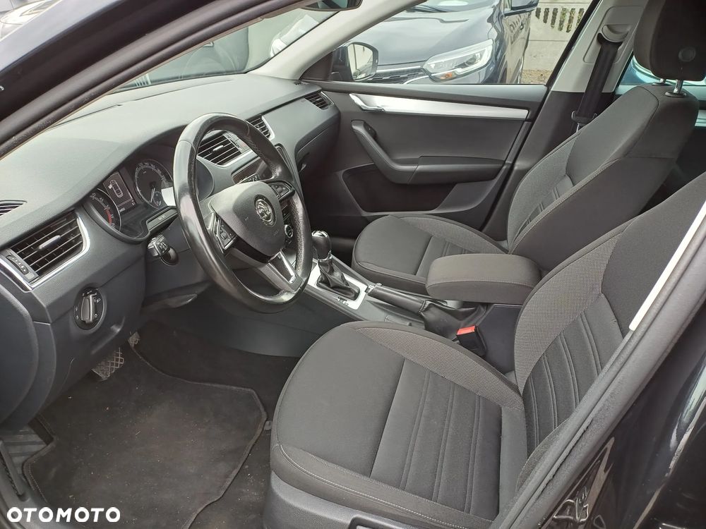 Skoda Octavia 1.6 TDI DSG Clever - 15