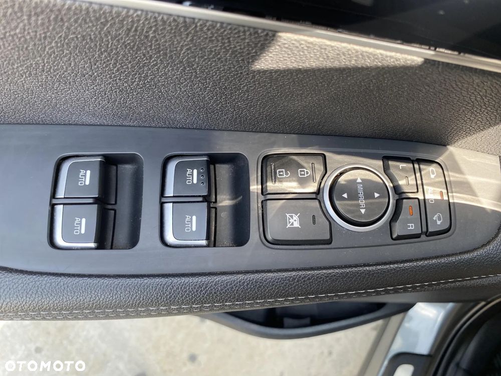 Kia Sorento 2.0 CRDI L - 22