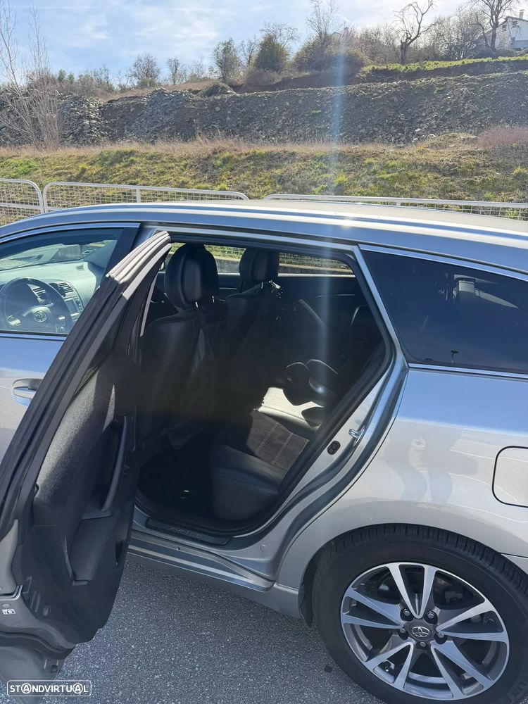 Toyota Avensis SW 2.0 D-4D Luxury+GPS - 10