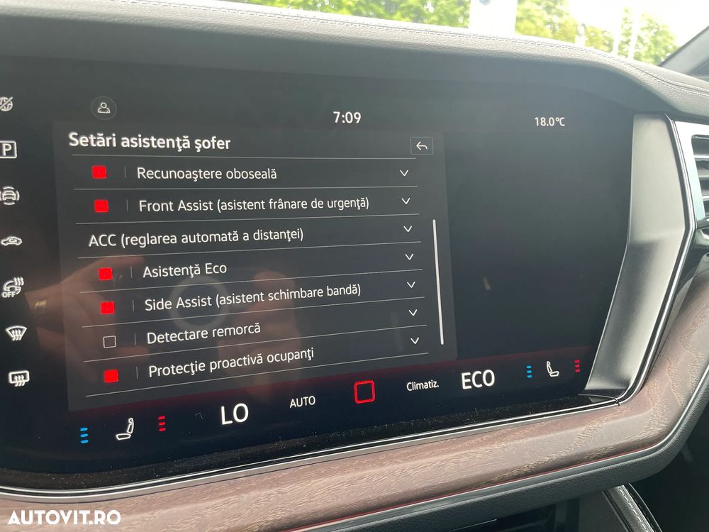 Volkswagen Touareg V6 TDI 4MOTION Elegance - 21