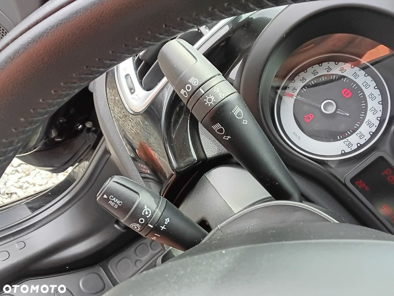 Fiat 500L 1.4 16V T-Jet Beats Edition - 23