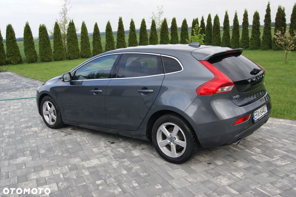 Volvo V40 D3 Momentum - 5