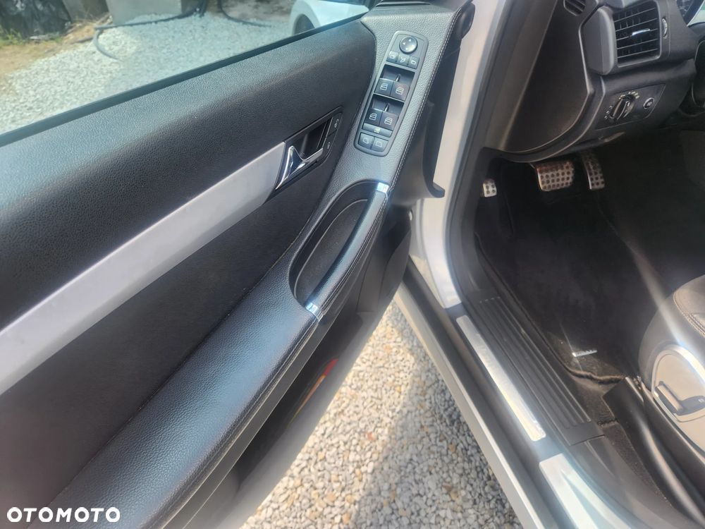 Mercedes-Benz Klasa R 320 CDI 4Matic 7G-TRONIC - 32