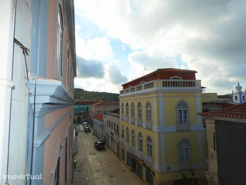 Escritório com 12 m² no centro de Torres Vedras. - Grande imagem: 3/12