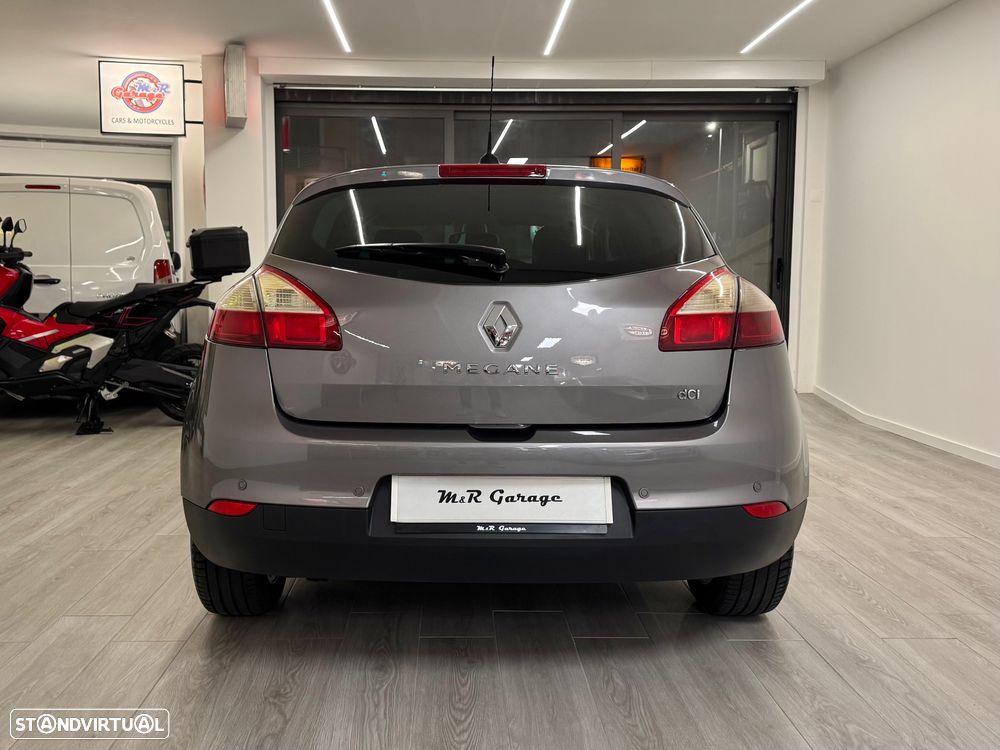 Renault Mégane 1.5 dCi Dynamique S - 4