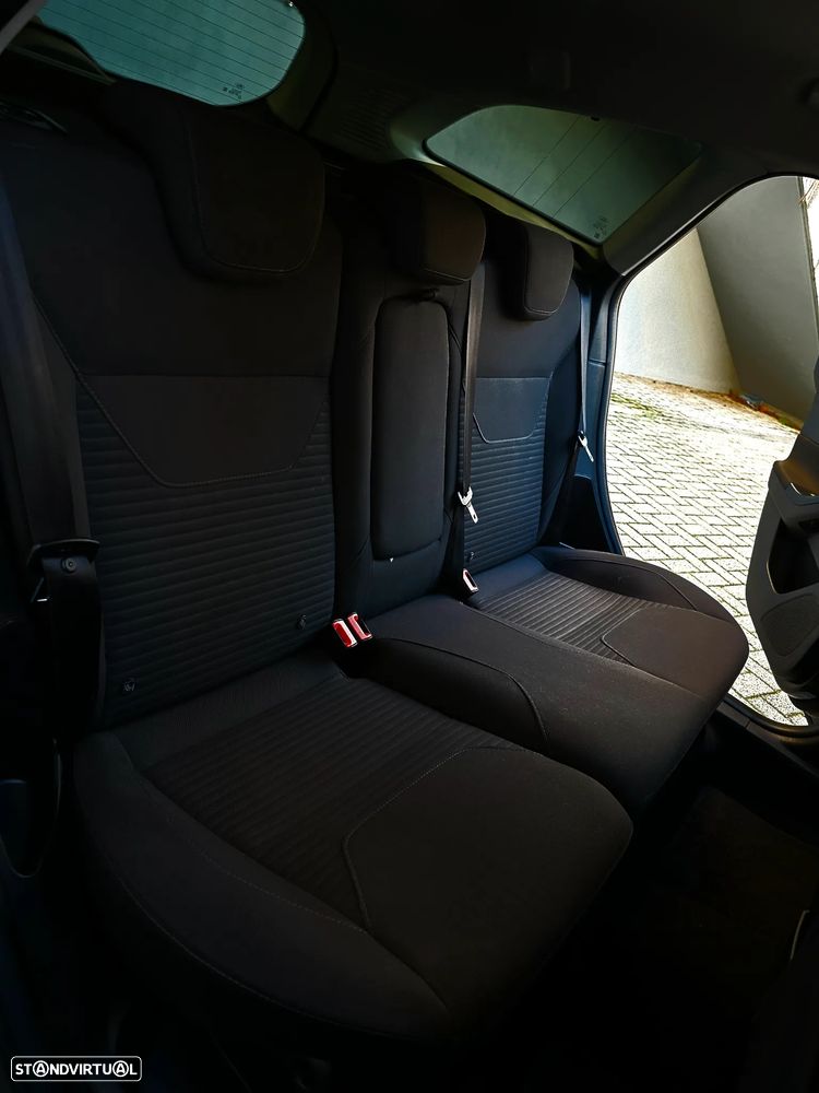 Ford Focus SW 1.5 TDCi Titanium - 53