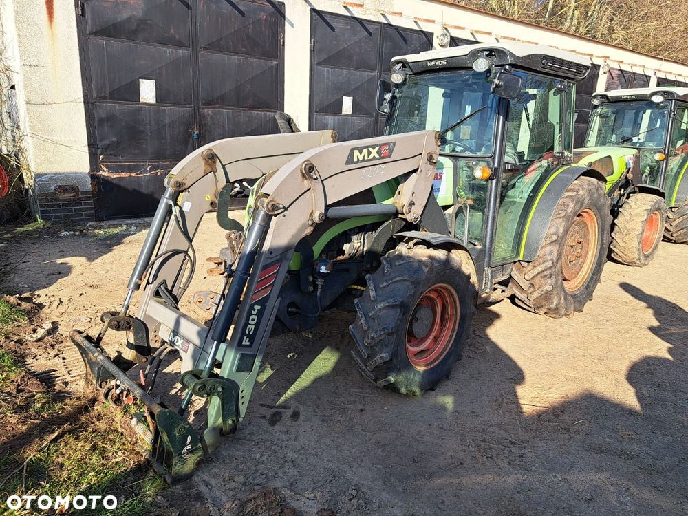 Claas Nexos 240F 4X4 - 1