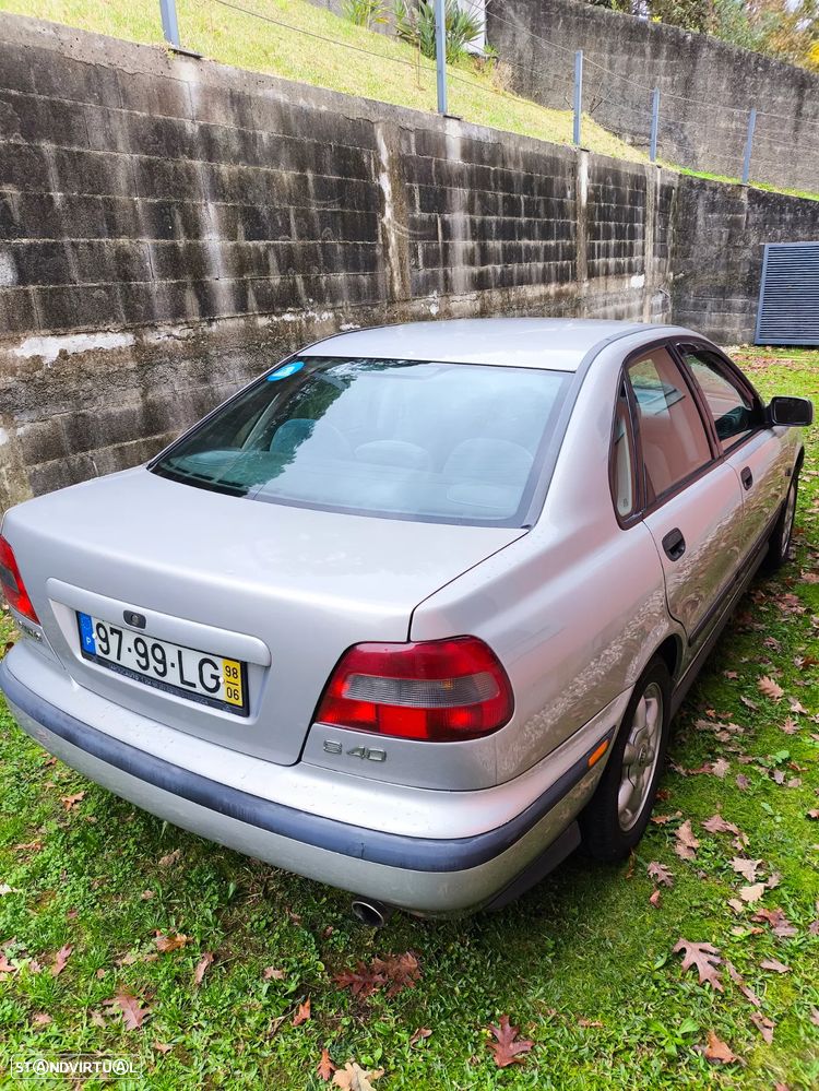 Volvo S40 1.6 - 5