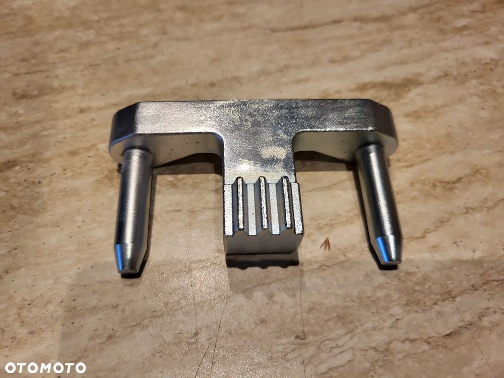 BLOKADA koła zamachowego  wynajem  Mercedes-Benz 1.6, 2.0 (M270 i M274 i M133) Łancuch 2011 - 2020 > BENZYNA ,Diesel - 1