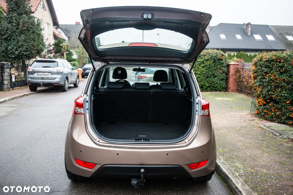 Hyundai ix20 1.4 blue Comfort - 14