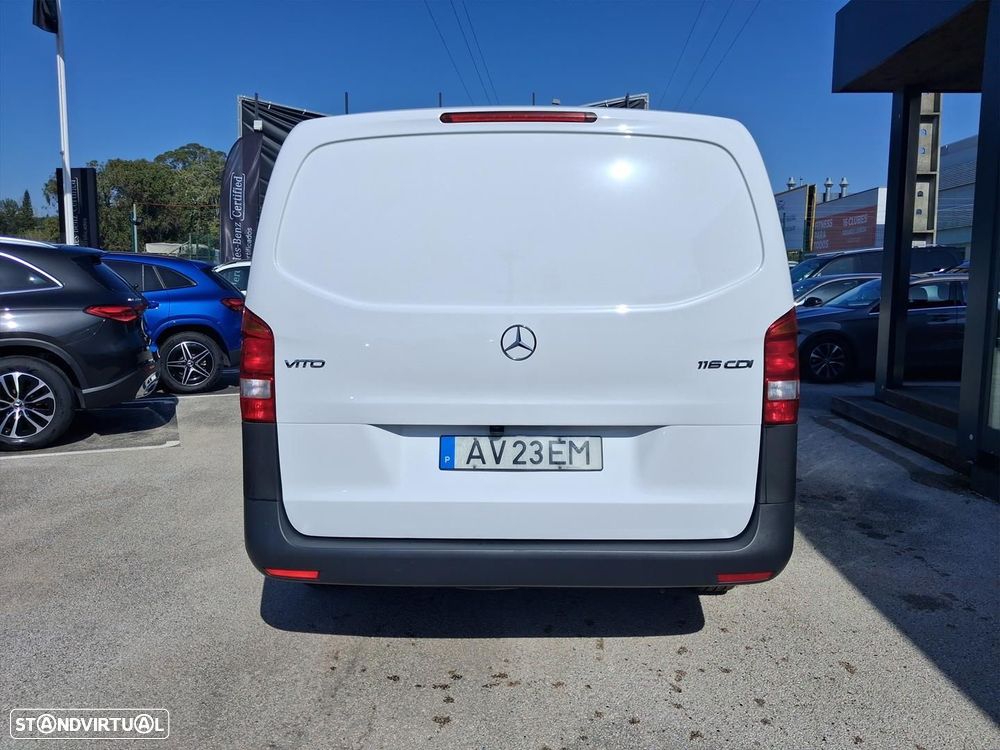 Mercedes-Benz Vito 116 CDI Furgão Standard - 6