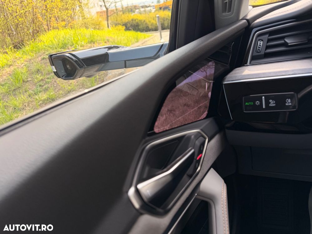 Audi Q8 55 quattro Advanced - 26